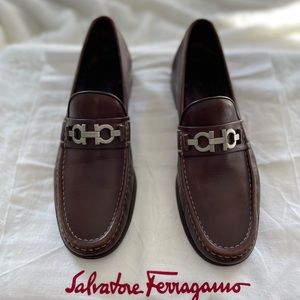 Salvatore Ferragamo Gancini Horse Bit Men’s Brown Leather Loafers Size 9